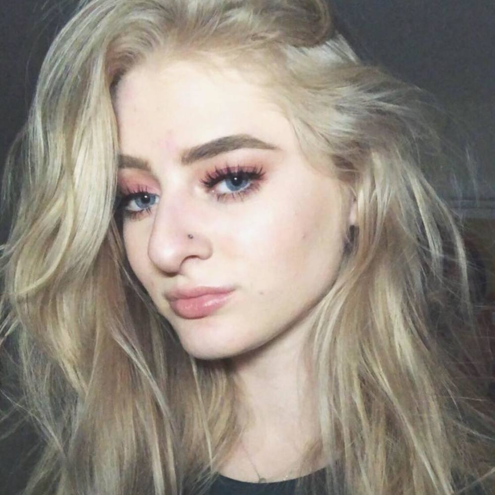 Meet your Posher, Amelia